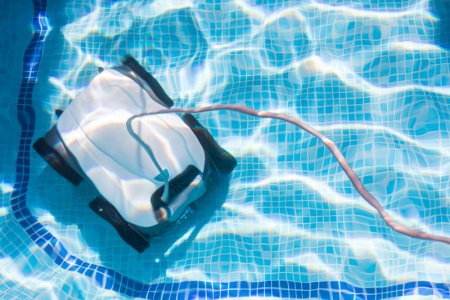 Entretien de piscine, nos conseils pour une eau cristalline tout l'été
